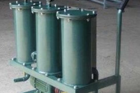 关关轻便式滤油机的时辰必要把稳什么呢？