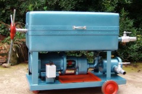 光滑油压力板框滤油机的；ぶ氐